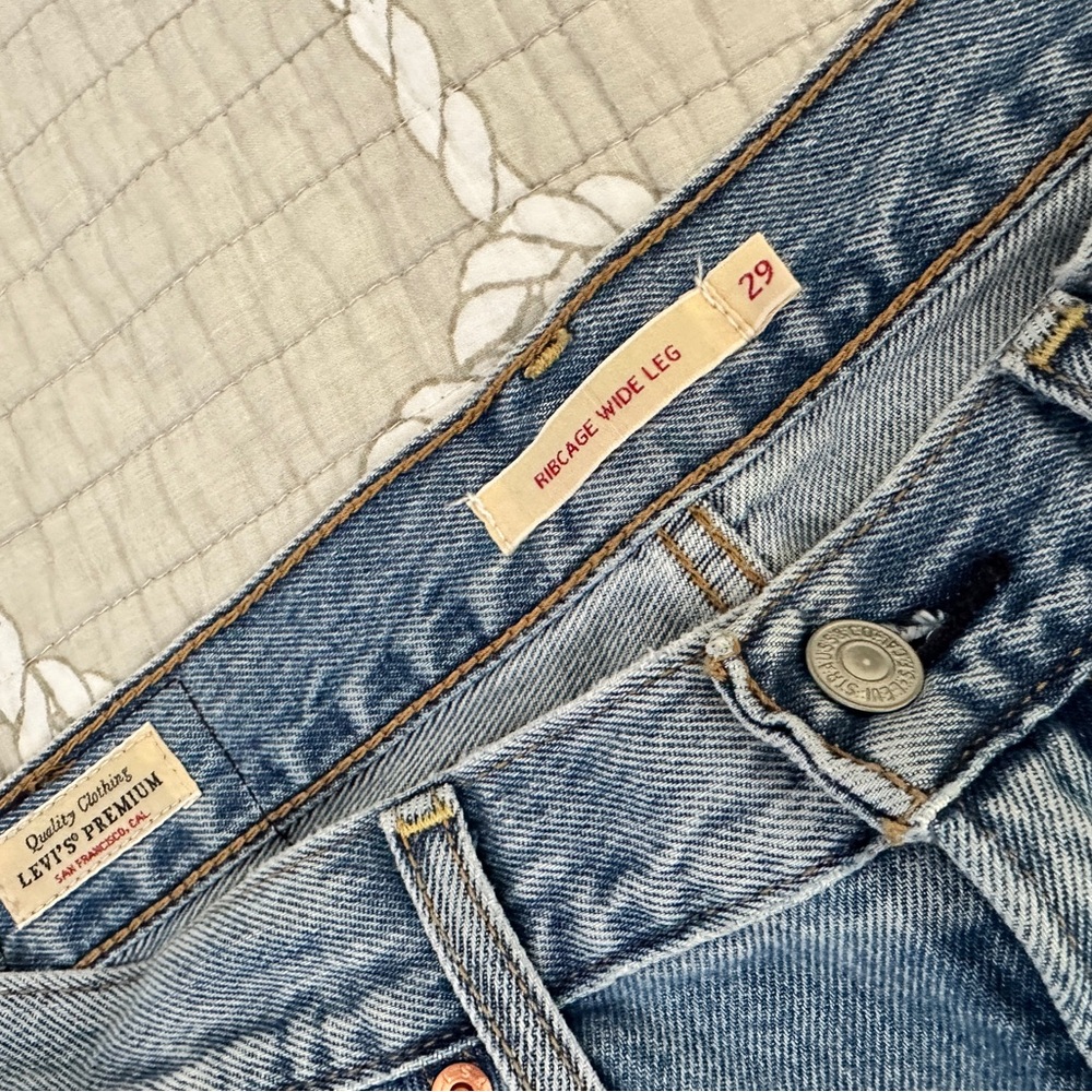 Levi’s Ribcage Wide Leg, New